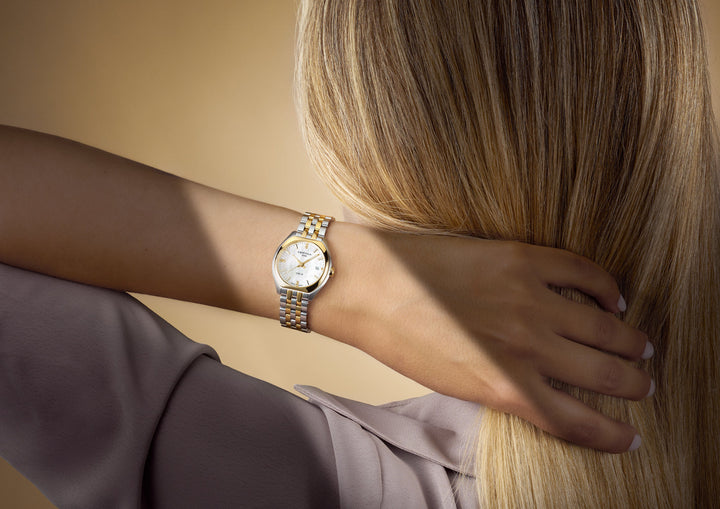 Damenuhr. Welches Material bevorzugen Sie?